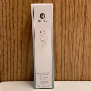 Neora Age IQ Double Cleansing Face Wash